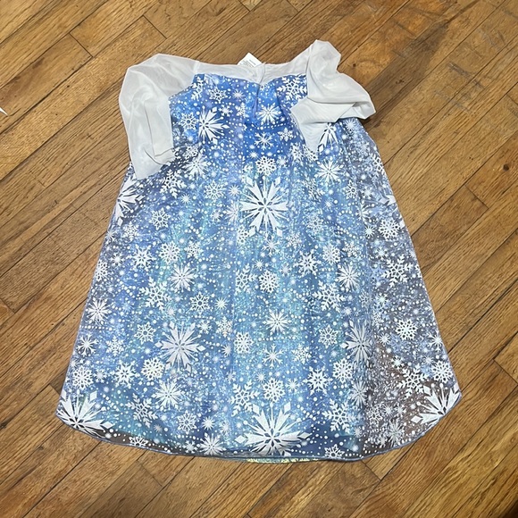 Disney Princess Elsa dress size 4-6x - Picture 5 of 5